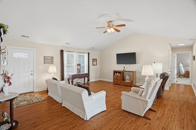 7630 GOLDEN WILLOW DR, Columbia, MO 65202