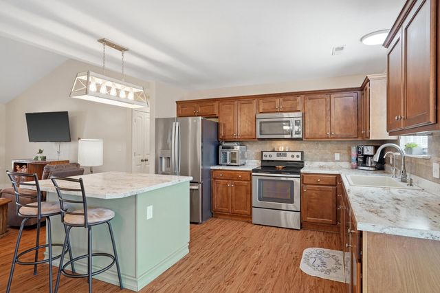 7630 GOLDEN WILLOW DR, Columbia, MO 65202