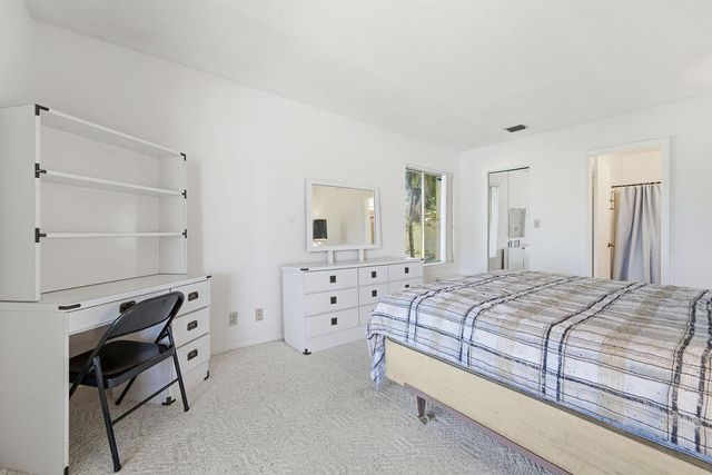 6519 Chasewood Drive E, Jupiter, FL 33458