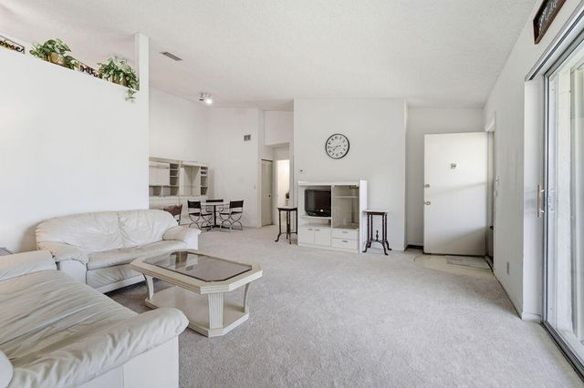 6519 Chasewood Drive E, Jupiter, FL 33458