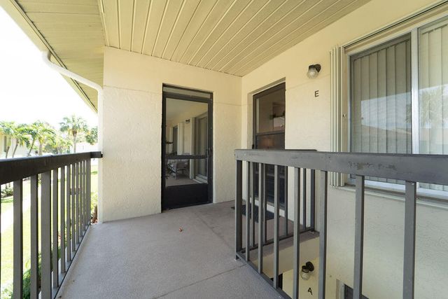 6519 Chasewood Drive E, Jupiter, FL 33458