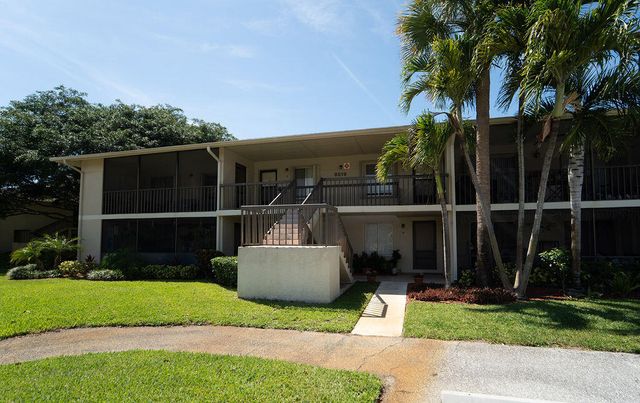 6519 Chasewood Drive E, Jupiter, FL 33458