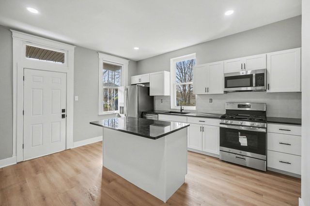 335 E 17th Street, Covington, KY 41014