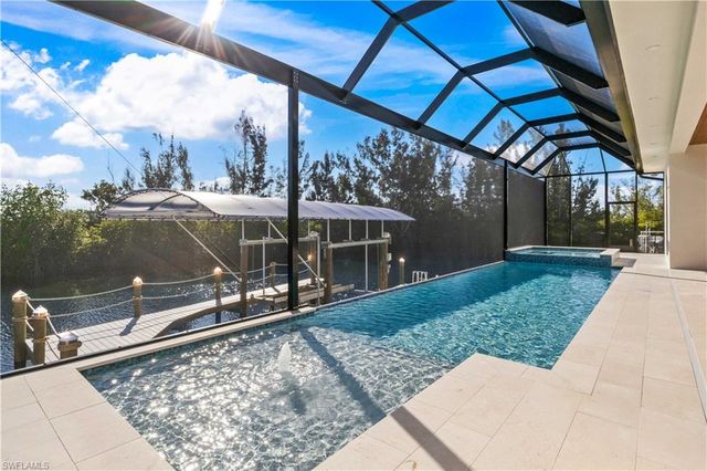 3906 SW 6th TER, Cape Coral, FL 33991