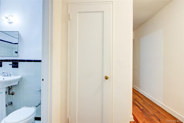 67-12 Yellowstone Boulevard D9, Forest Hills, NY 11375