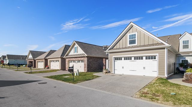 639 Weybridge Dr, Nolensville, TN 37135