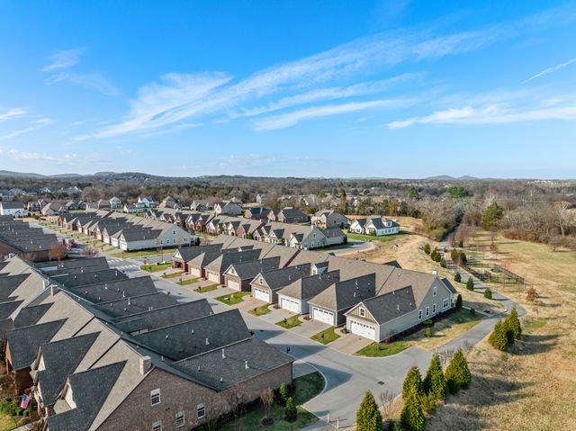 639 Weybridge Dr, Nolensville, TN 37135