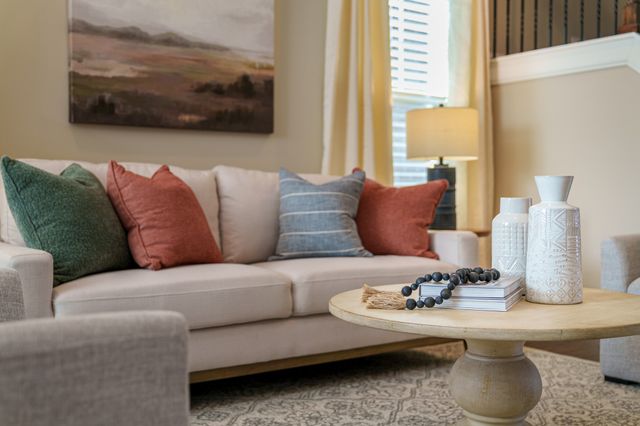 639 Weybridge Dr, Nolensville, TN 37135