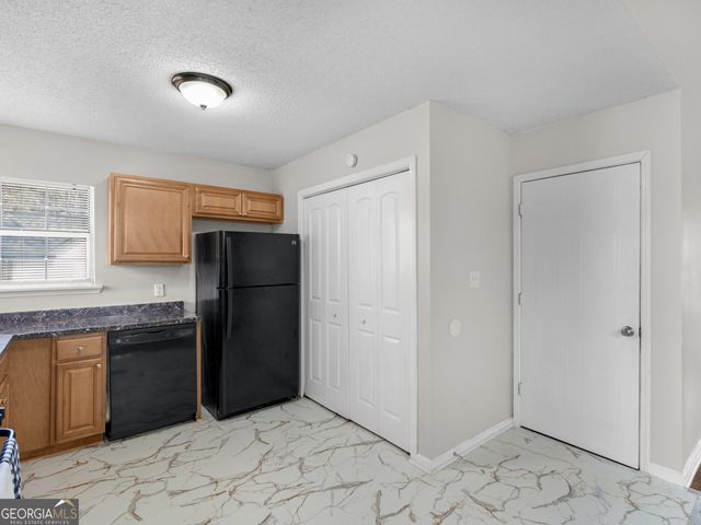 111 Neal Avenue, Stockbridge, GA 30281