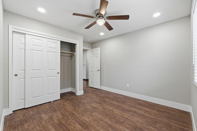 2344 N Turner Ct Court, Visalia, CA 93291