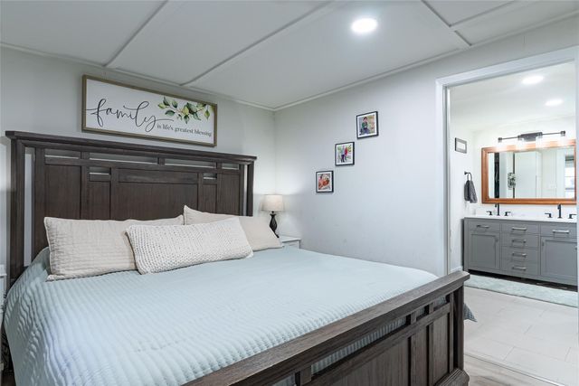 11010 3rd ST, Jonestown, TX 78645