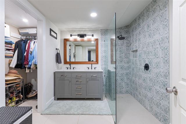 11010 3rd ST, Jonestown, TX 78645