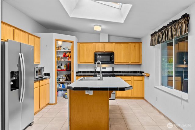 18437 Elderberry Street SW, Rochester, WA 98579
