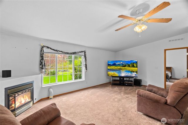18437 Elderberry Street SW, Rochester, WA 98579