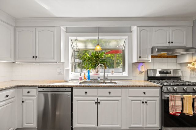38 Monza Road, Nashua, NH 03064
