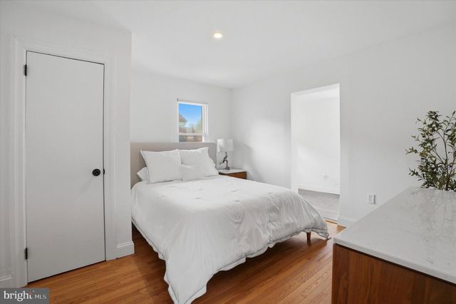 90 GREENFIELD AVE, Ardmore, PA 19003