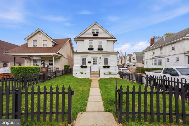 90 GREENFIELD AVE, Ardmore, PA 19003