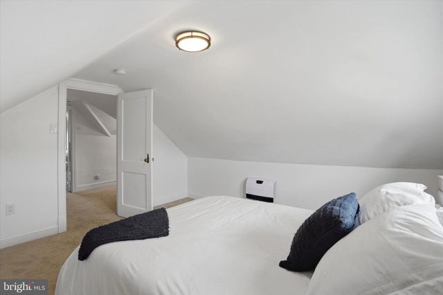 90 GREENFIELD AVE, Ardmore, PA 19003