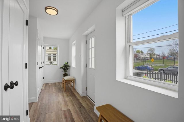 90 GREENFIELD AVE, Ardmore, PA 19003