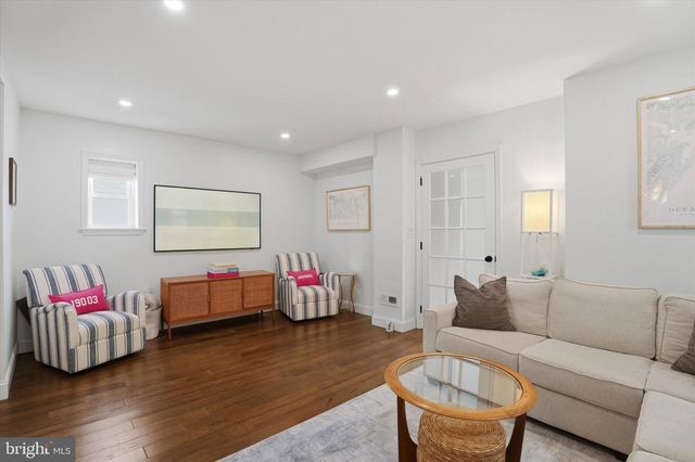 90 GREENFIELD AVE, Ardmore, PA 19003