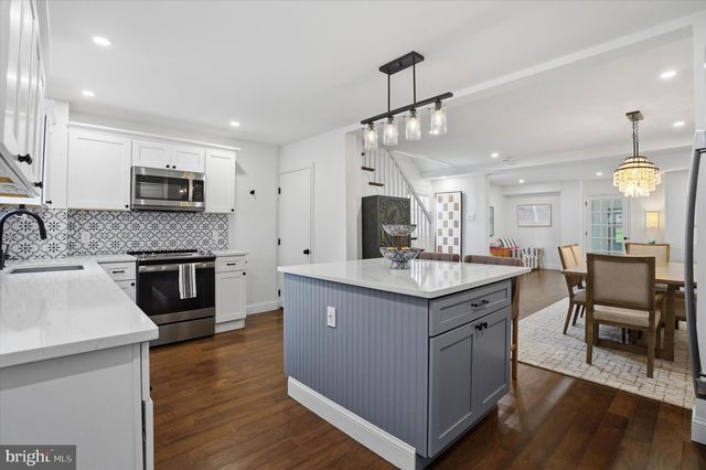 90 GREENFIELD AVE, Ardmore, PA 19003