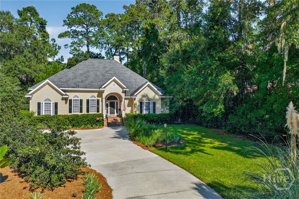 Image 1 of property listing at 2 Parsons Lane, Savannah, GA 31411