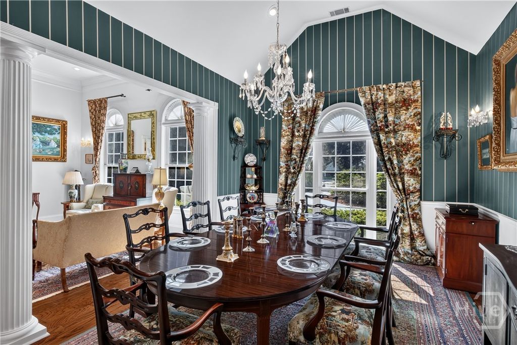 Image 11 of property listing at 2 Parsons Lane, Savannah, GA 31411