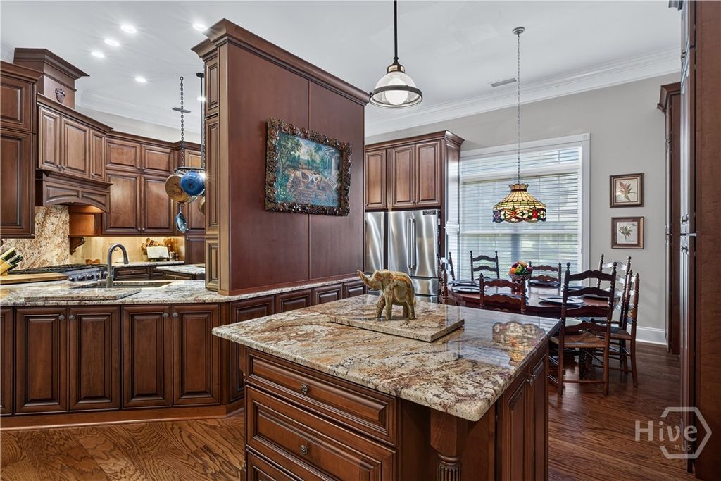 Image 16 of property listing at 2 Parsons Lane, Savannah, GA 31411