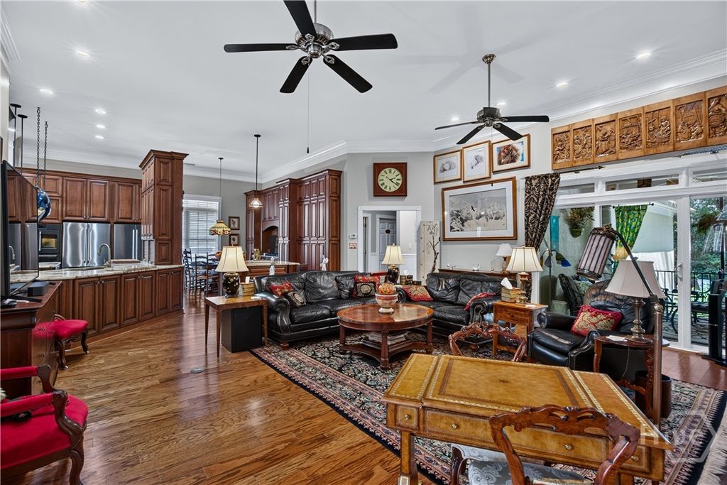 Image 19 of property listing at 2 Parsons Lane, Savannah, GA 31411