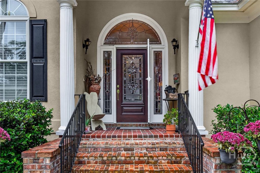 Image 3 of property listing at 2 Parsons Lane, Savannah, GA 31411