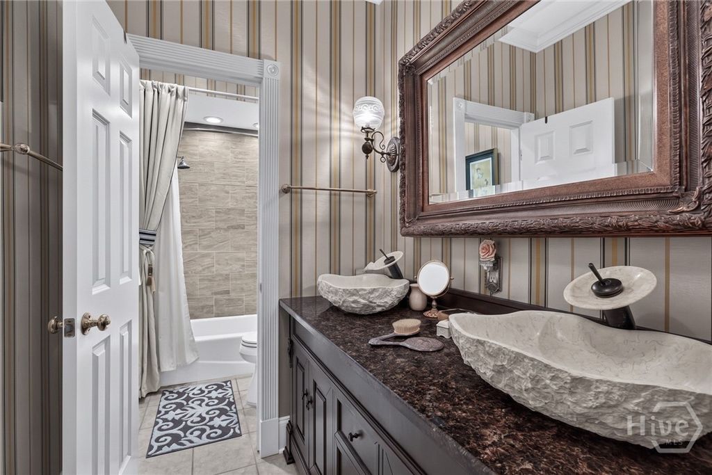 Image 37 of property listing at 2 Parsons Lane, Savannah, GA 31411
