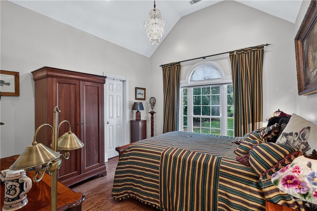 Image 38 of property listing at 2 Parsons Lane, Savannah, GA 31411