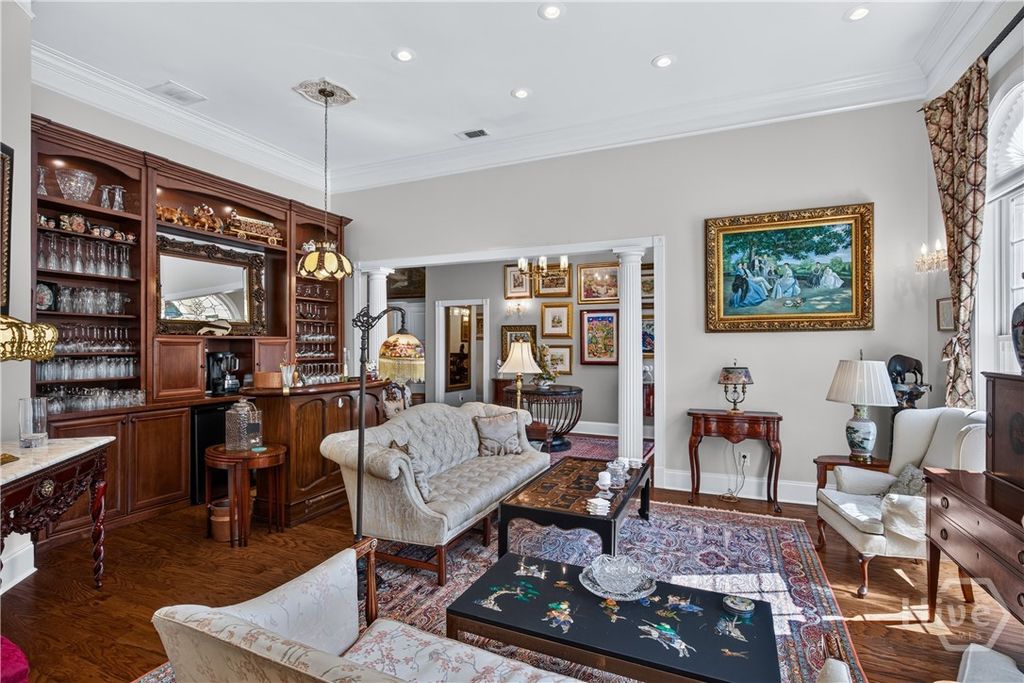 Image 8 of property listing at 2 Parsons Lane, Savannah, GA 31411
