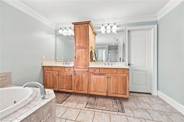 115 S River Hill Drive, Bermuda Run, NC 27006