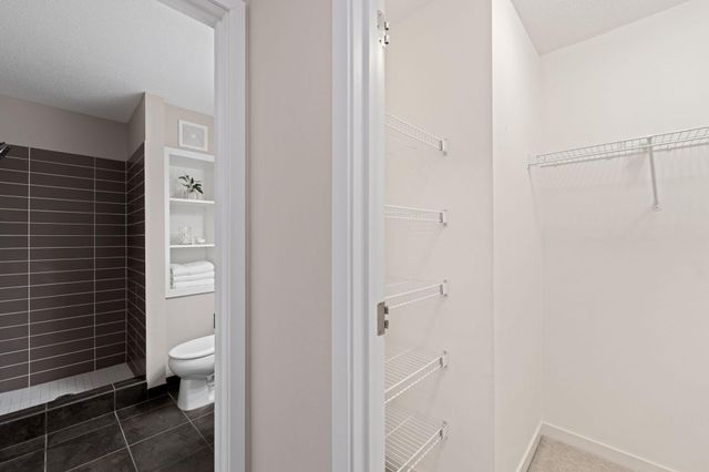 48 Groveland Terrace B307, Minneapolis, MN 55403