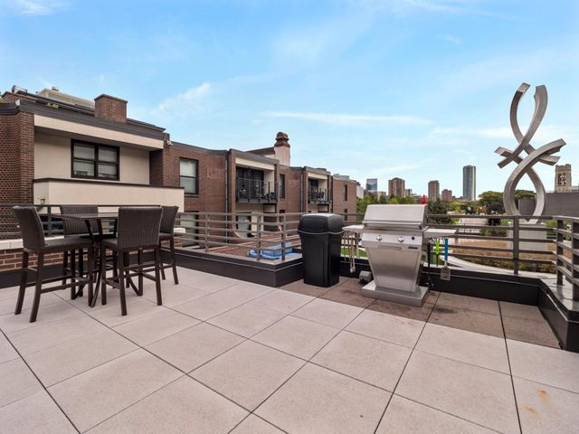 48 Groveland Terrace B307, Minneapolis, MN 55403