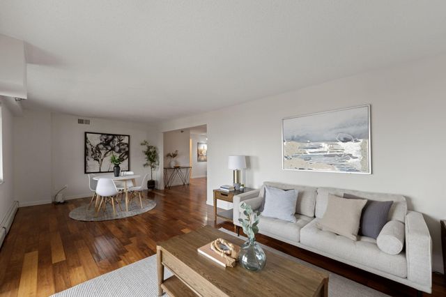 48 Groveland Terrace B307, Minneapolis, MN 55403