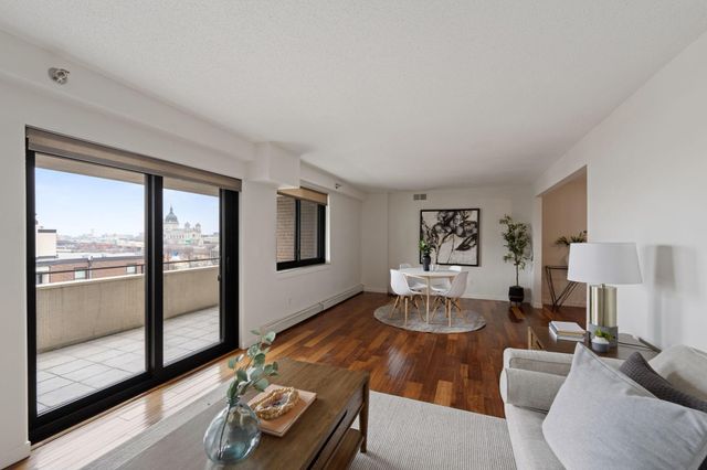 48 Groveland Terrace B307, Minneapolis, MN 55403