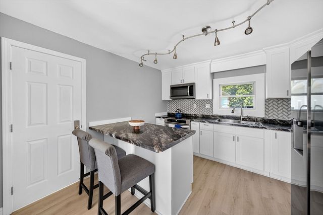 89 Cornell, New Bedford, MA 02740