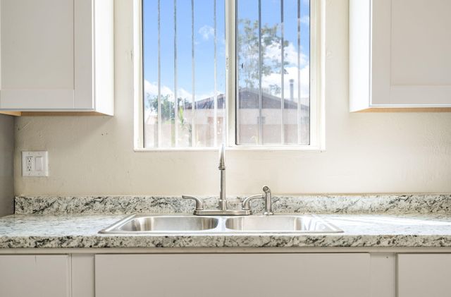 2024 Walter Street SE, Albuquerque, NM 87102