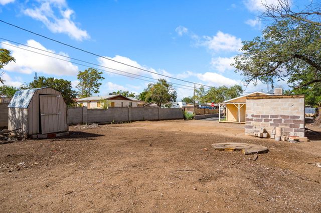 2024 Walter Street SE, Albuquerque, NM 87102