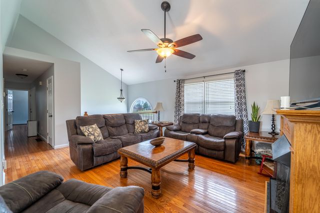 107 Raven Drive, Berea, KY 40403