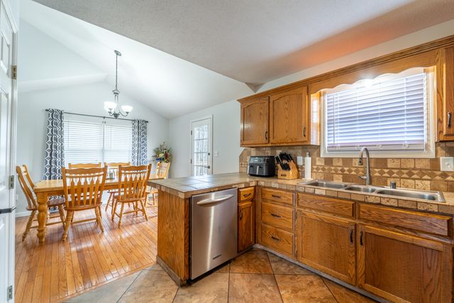 107 Raven Drive, Berea, KY 40403