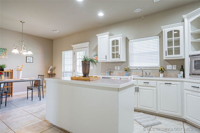 10473 E 143rd Court N, Collinsville, OK 74021