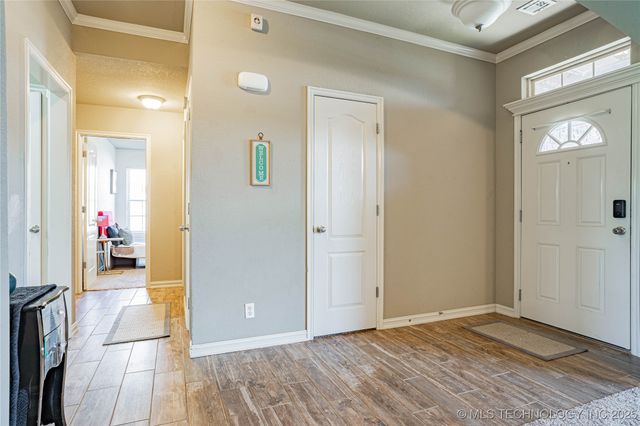 10473 E 143rd Court N, Collinsville, OK 74021