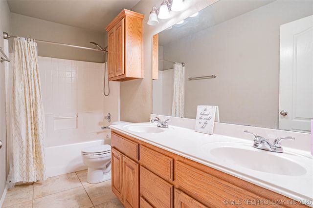 10473 E 143rd Court N, Collinsville, OK 74021