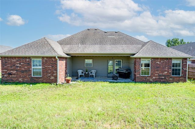 10473 E 143rd Court N, Collinsville, OK 74021