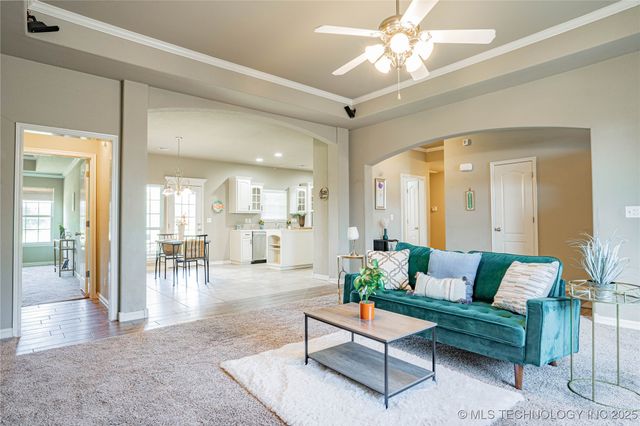 10473 E 143rd Court N, Collinsville, OK 74021