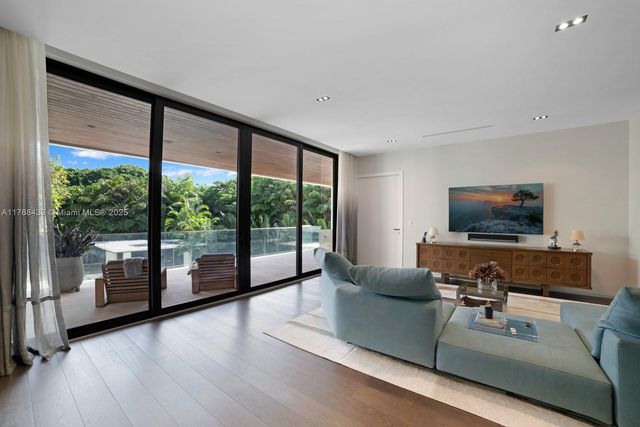 4780 SW 86th Ter, Miami, FL 33143