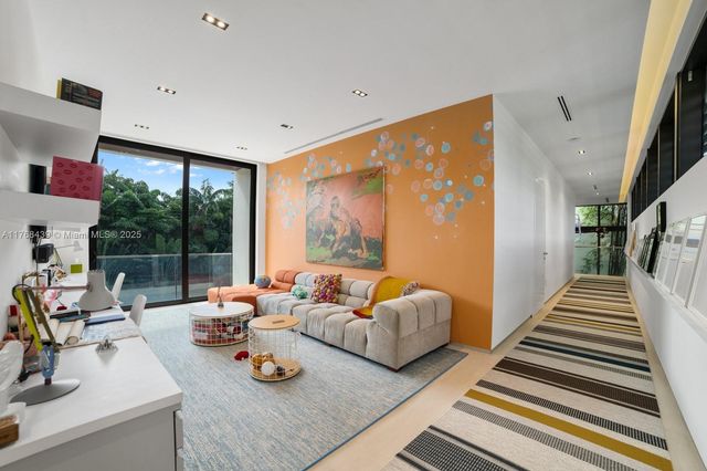 4780 SW 86th Ter, Miami, FL 33143